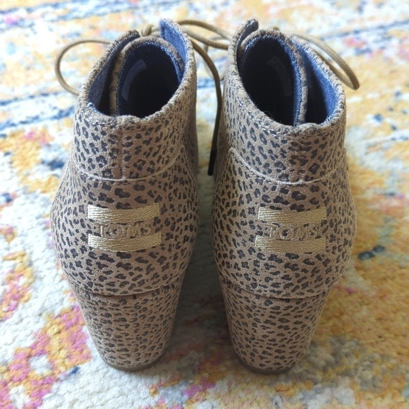 Toms Desert Chic Cheetah Printed Suede Lace Up Wedge Ankle Booties Tan Black 10 - Picture 5 of 16